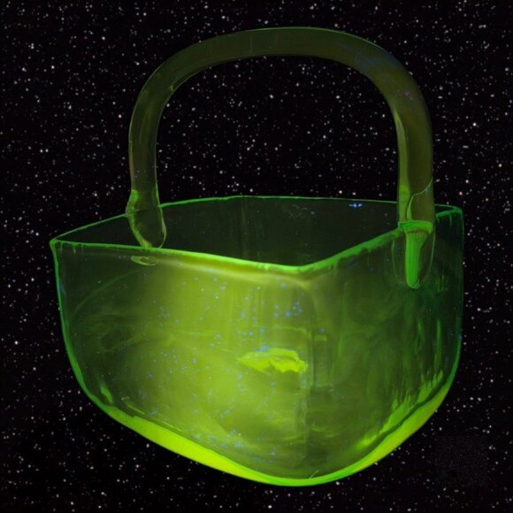 Blenko Teal Green Glass Square Basket with Clear Handle Manganese 365nm UV Glow